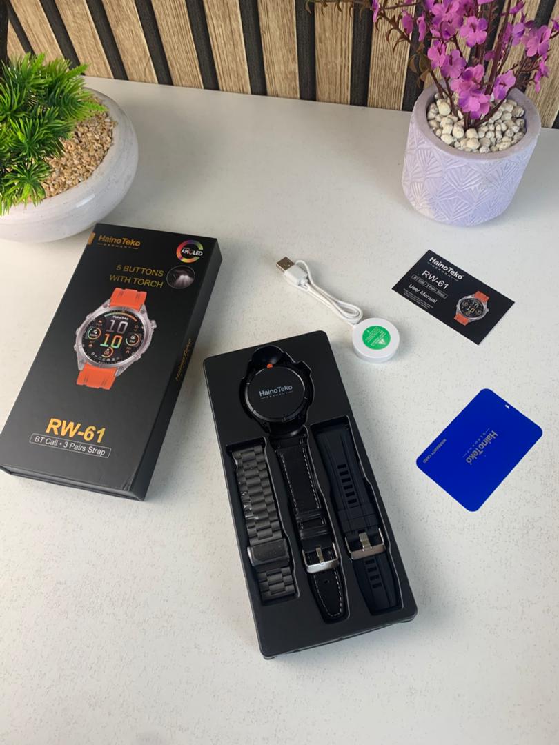 ساعة ذكية أصلية Hai–no Te–ko RW-61 –شاشة AMOLED ومصباح مدمج مع 3 أحزمة قابلة للتبديل-⌚✨ - الصورة 5